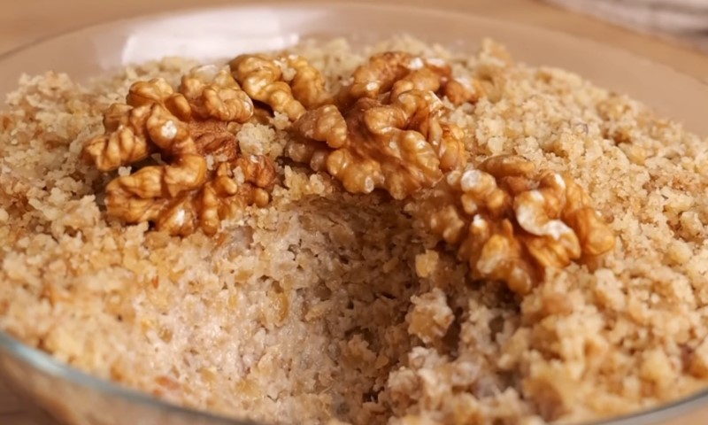 Koljivo sa orasima u činiji